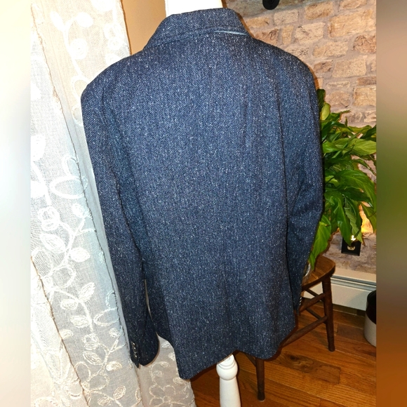 Banana Republic Dark Gray Blazer - Picture 3 of 11